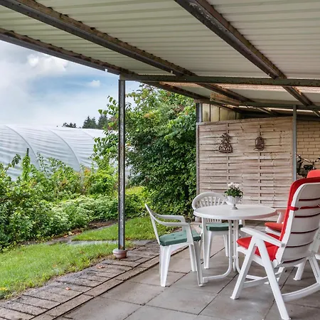 Schenum Ferienhaus *